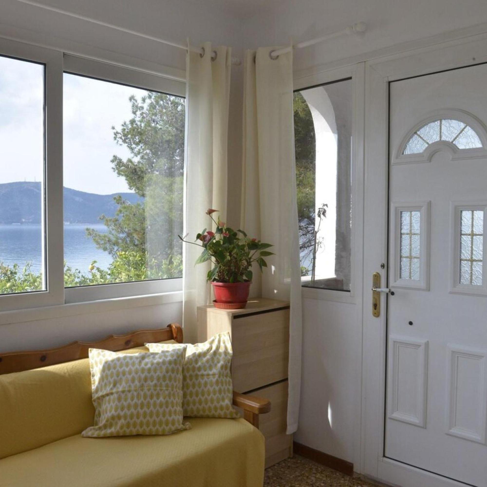 Salamis Beachfront House Экстерьер фото